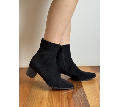 YL23 BLACK