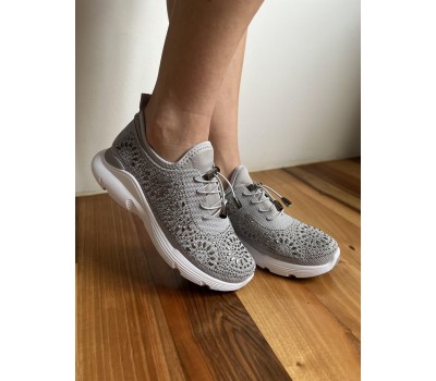606 L. GREY