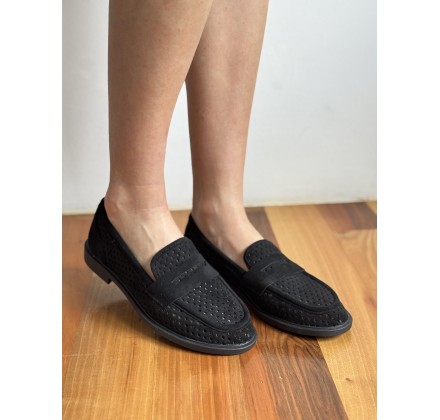 GU032 BLACK