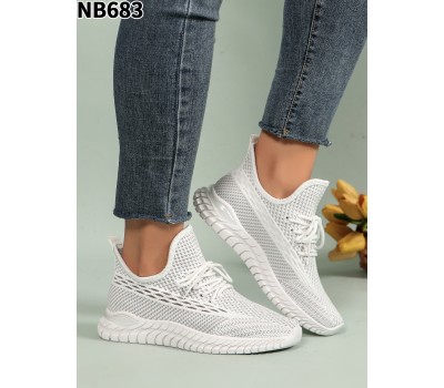 NB683 WHITE